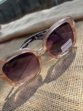 True Religion Pink-Tan Gradient Oversized Women's Sunglasses